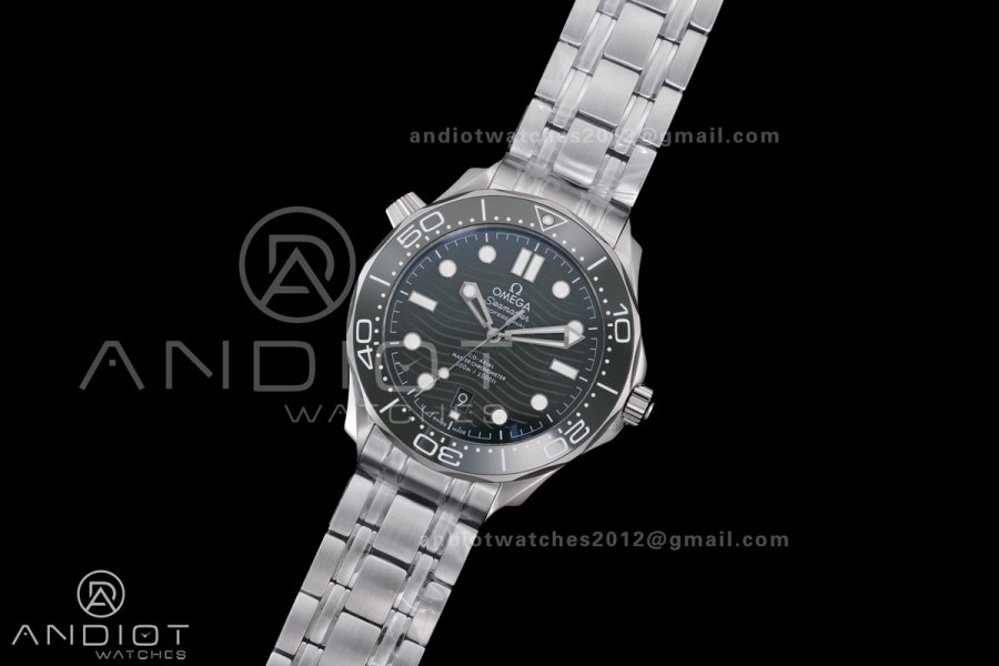 Seamaster Diver 300M Green Ceramic Bezel V4 VSF 1:1 Best Edition Green Dial On SS Bracelet Super Clone Asian 8806