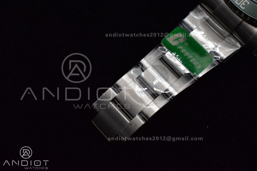Submariner 116610 LV Green Ceramic C+F 904L 1:1 Best Edition On SS Bracelet VR3135