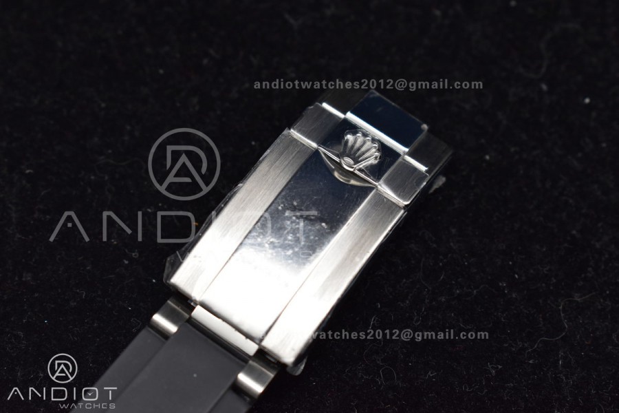 Daytona 116519 Clean 1:1 Best Edition 904L SS Case Silver/Black Dial on Rubber Strap SA4130 V2