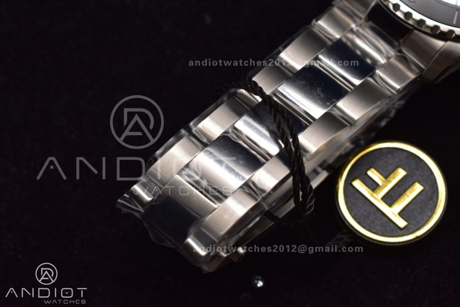 SuperOcean Automatic 44 TF 1:1 Best Edition Blue/White Dial on SS Bracelet A2824