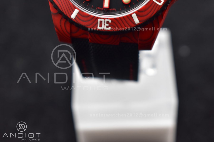 Submariner DIW Red Carbon VSF 1:1 Best Edition Black Dial on Black Nylon Strap VS3135