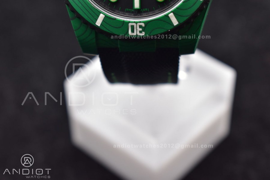 Submariner DIW Green Carbon VSF 1:1 Best Edition Black Dial on Black Nylon Strap VS3135