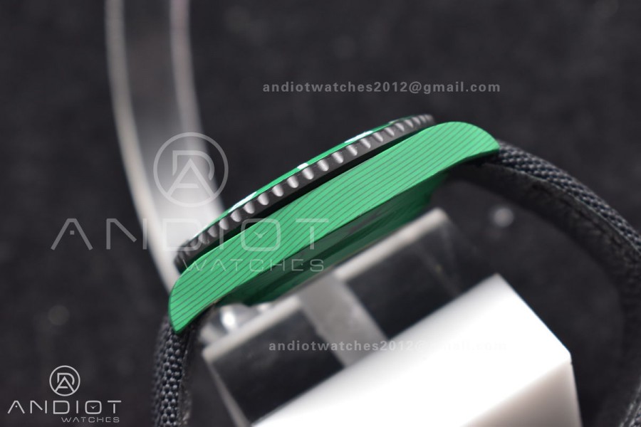 Submariner DIW Green Carbon VSF 1:1 Best Edition Black Dial on Black Nylon Strap VS3135