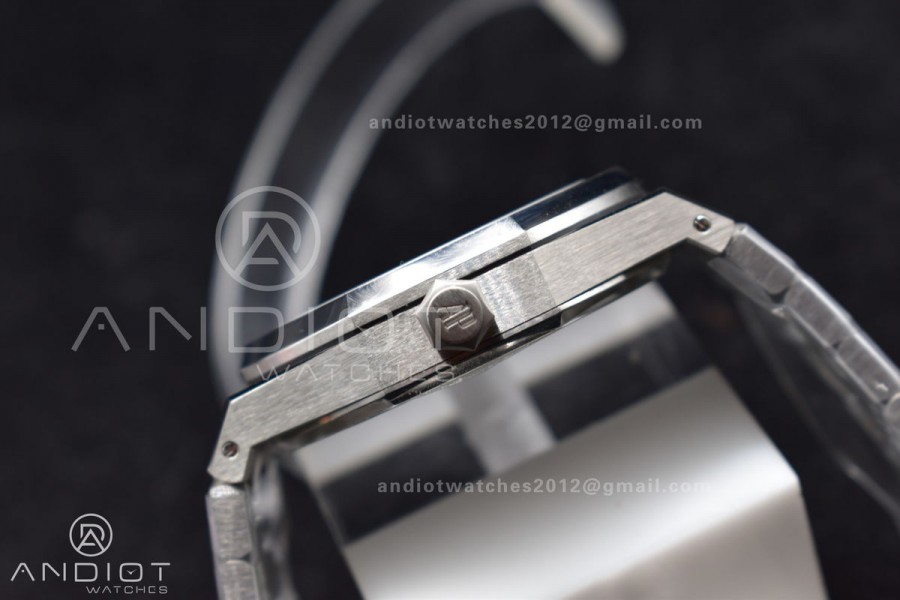 Royal Oak 41mm 15510 "50th Anniversary" SS ZF 1:1 Best Edition White Textured Dial on SS Bracelet A4302