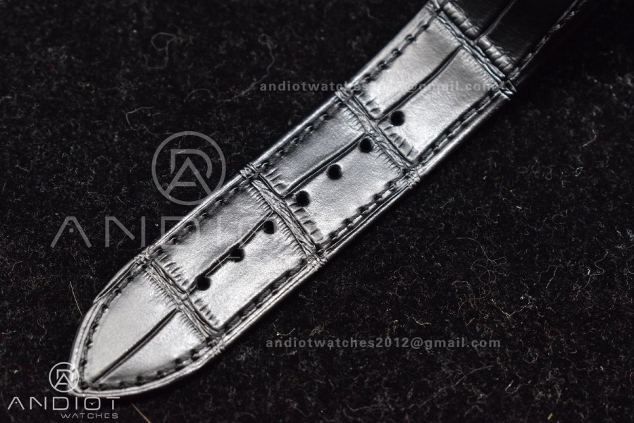 Overseas SS 8F Maker Black Dial on Black Rubber Strap 