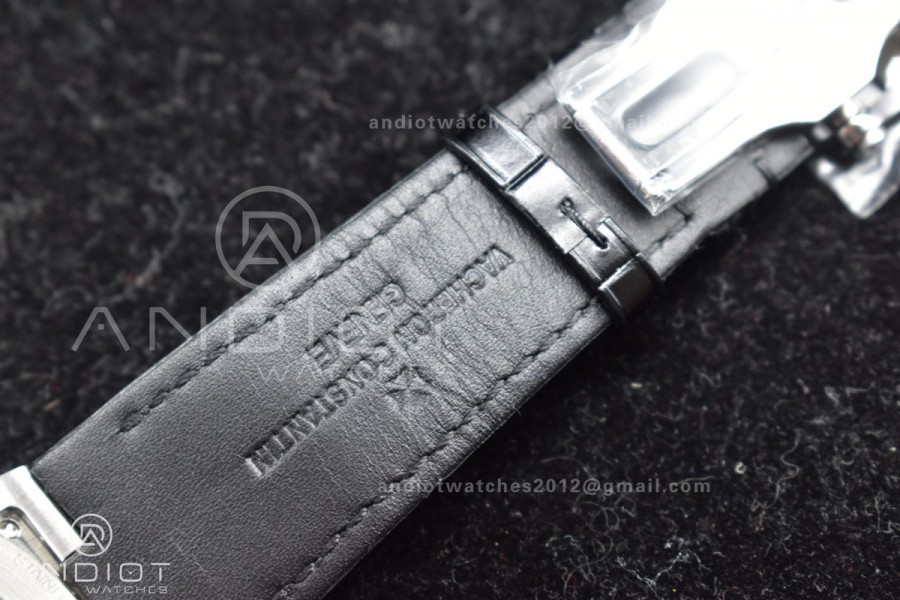 Overseas SS 8F Maker Black Dial on Black Rubber Strap 