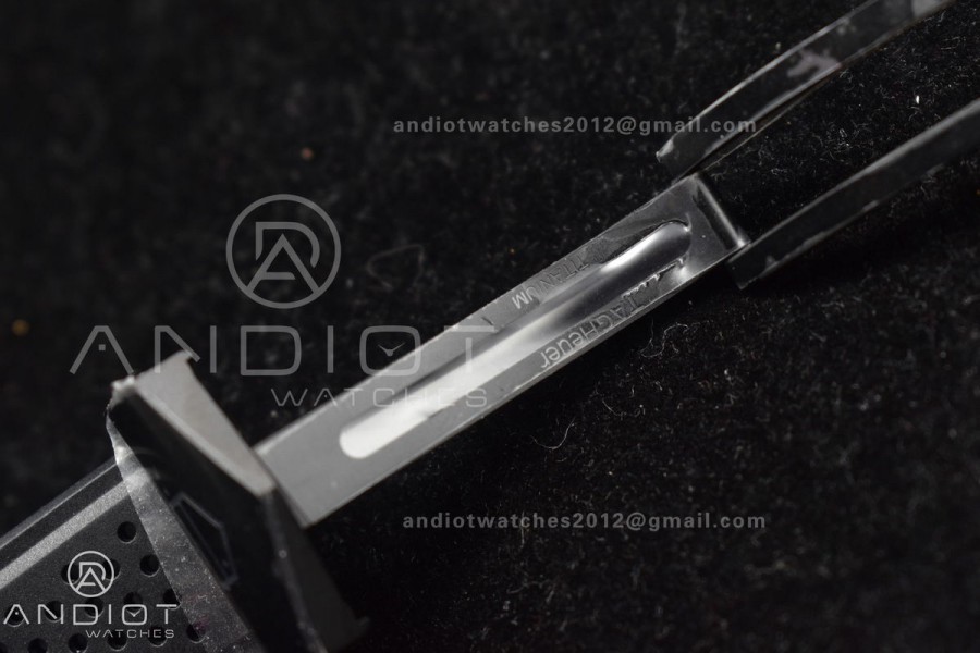 TAG Heuer Carrera Calibre Heuer 01 CLEP Special Edition CAR201J