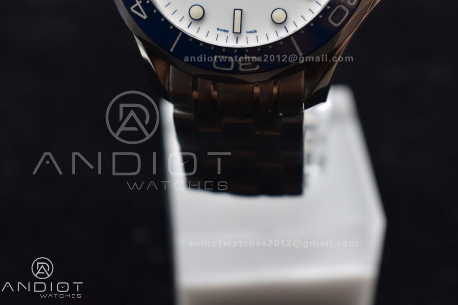 Seamaster Diver 300M SS "COMMANDER’S WATCH" AIF Limited Edition on SS Bracelet A2824 
