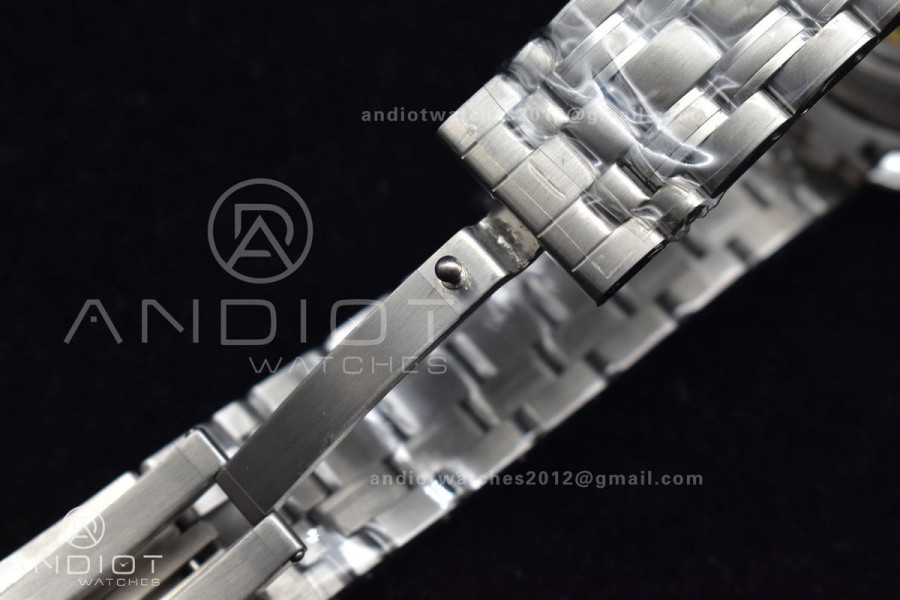Seamaster Diver 300M SS "COMMANDER’S WATCH" AIF Limited Edition on SS Bracelet A2824 
