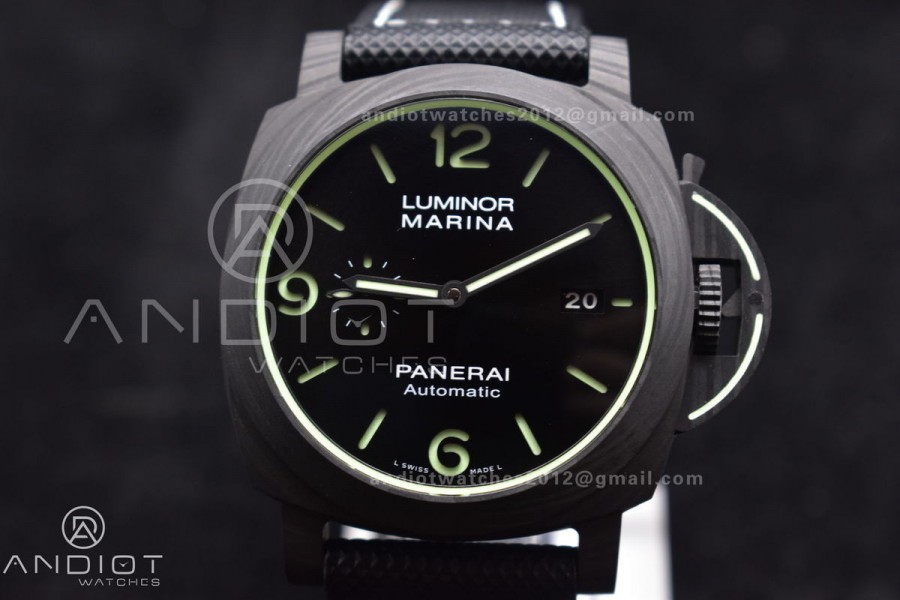 PAM1118 Lum. Marina Auto 44mm FC/NY VSF P9010