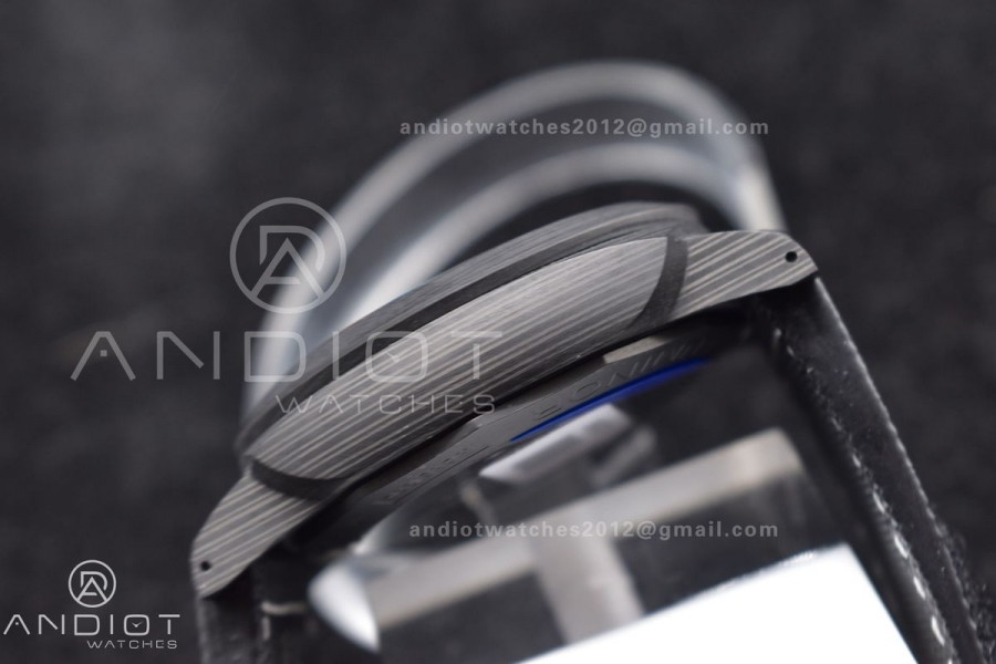 PAM1118 Lum. Marina Auto 44mm FC/NY VSF P9010