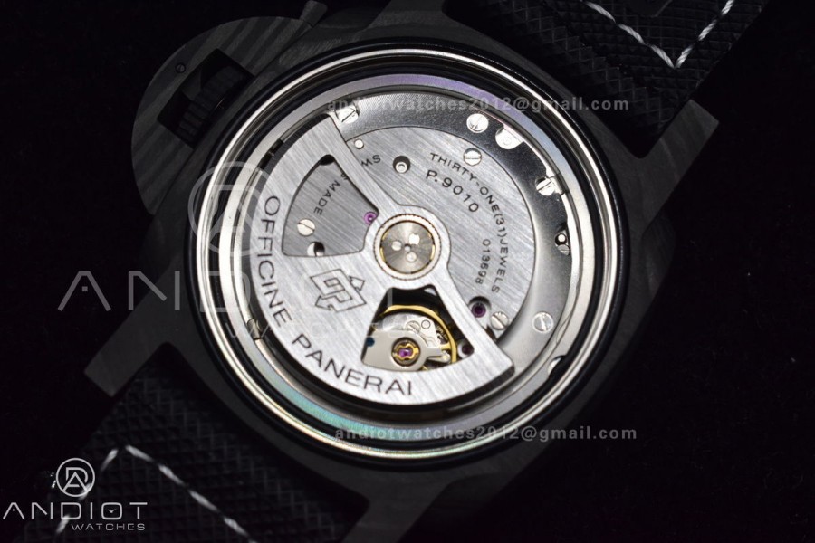 PAM1118 Lum. Marina Auto 44mm FC/NY VSF P9010