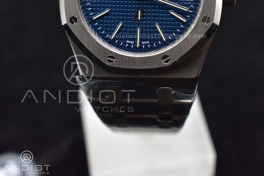 Royal Oak 39mm 15202 SS ZF 1:1 Best Edition Blue Textured Dial on SS Bracelet A2121 