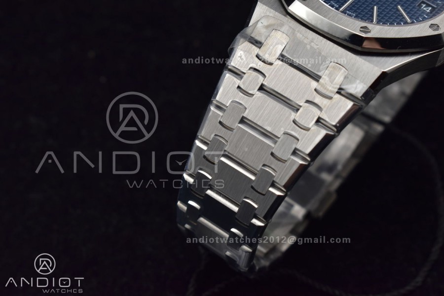 Royal Oak 39mm 15202 SS ZF 1:1 Best Edition Blue Textured Dial on SS Bracelet A2121 