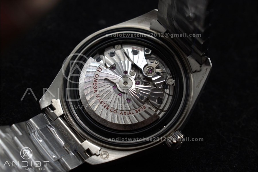 Aqua Terra GMT Worldtimer 43mm Green Ceramic VSF 1:1 Best Edition on SS Bracelet A8938 Super Clone