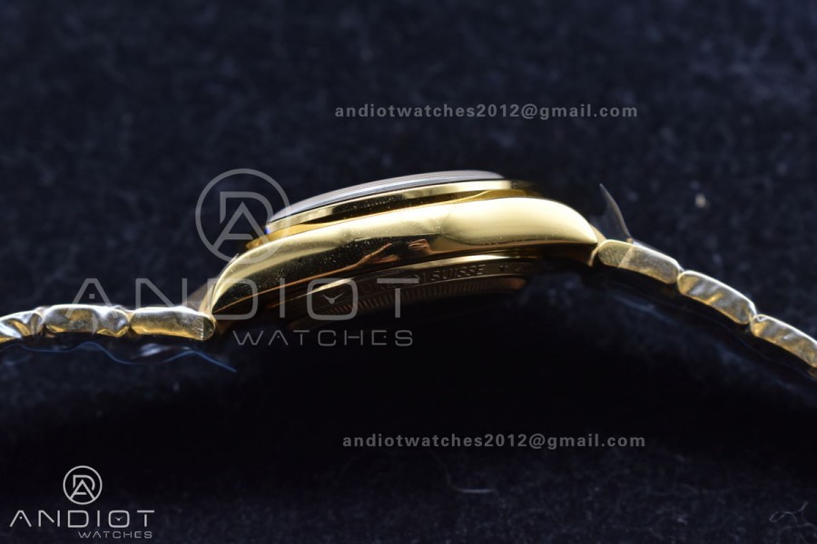 Daytona YG ADGF Best Edition YG/Black Dial on YG Bracelet A7750