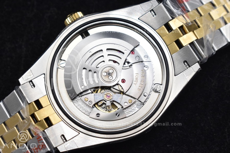 Skydweller SS/YG Noob Best Edition White Dial On SS/YG Bracelet A23J