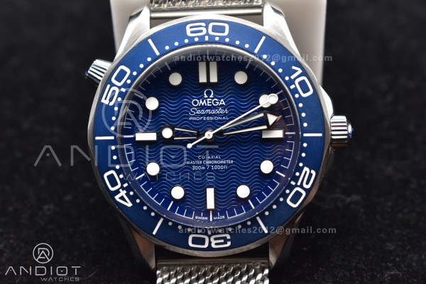 Seamaster 300M 42mm James Bond 60th anniversary VS...
