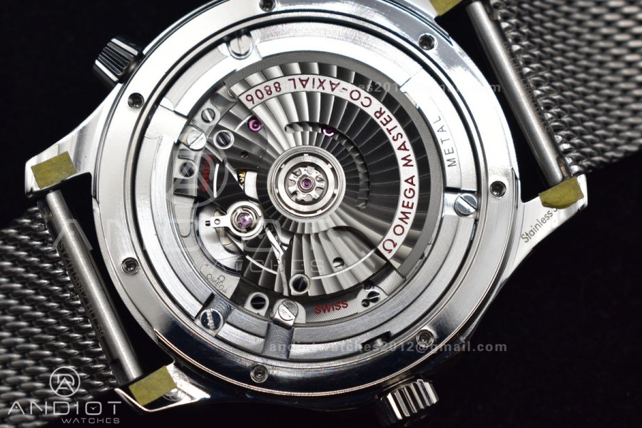 Seamaster 300M 42mm James Bond 60th anniversary VSF Best Edition on Mesh Bracelet A8806