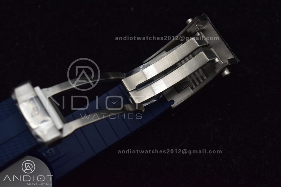 SuperOcean Automatic 42 SS BLSF 1:1 Best Edition White Dial on Blue Rubber Strap A2824