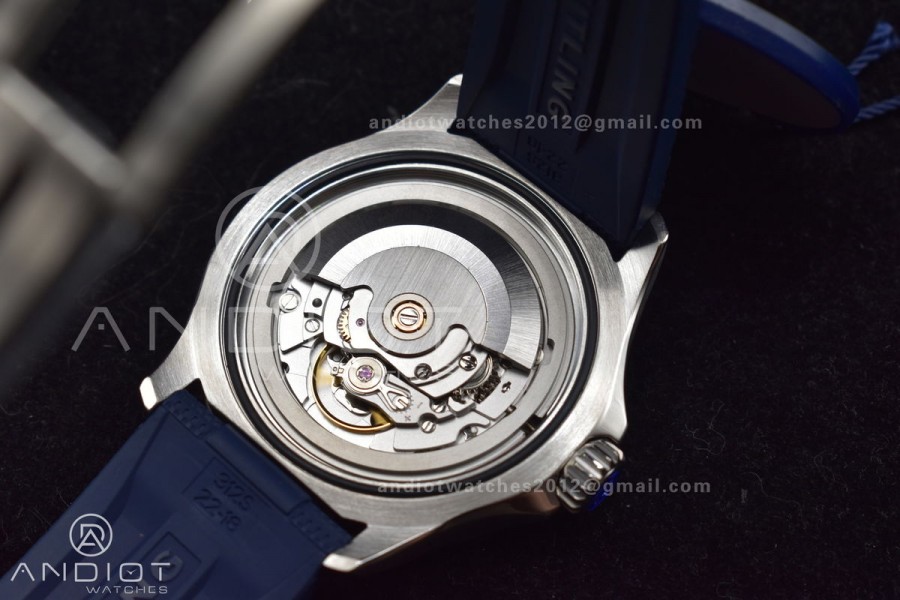 SuperOcean Automatic 42 SS BLSF 1:1 Best Edition White Dial on Blue Rubber Strap A2824