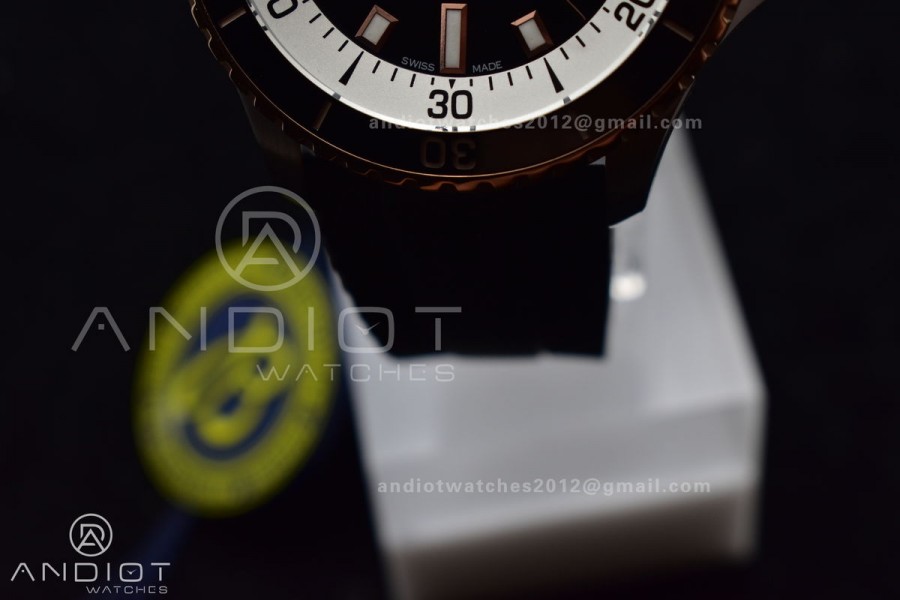 SuperOcean Automatic 42 SS/RG BLSF 1:1 Best Edition Black Dial on Black Rubber Strap A2824
