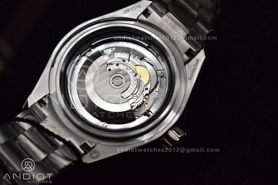 Seamaster 6000M Ultra Deep SS TF 1:1 Best Edition White Dial Blue Ceramic Bezel on SS Bracelet A2824