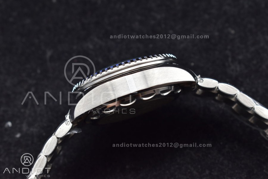 Seamaster 6000M Ultra Deep SS TF 1:1 Best Edition White Dial Blue Ceramic Bezel on SS Bracelet A2824