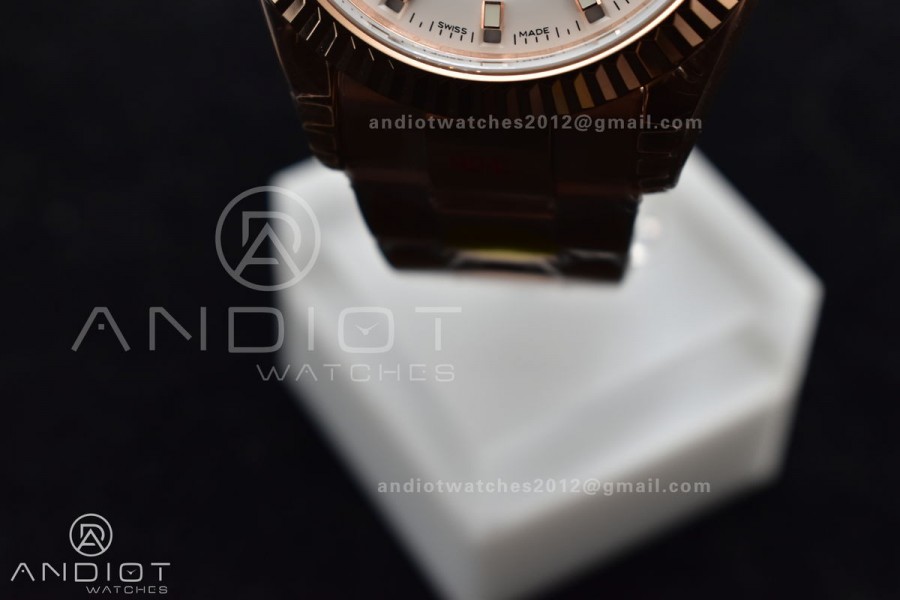 Skydweller YG Noob Best Edition White Dial on YG Bracelet A23J