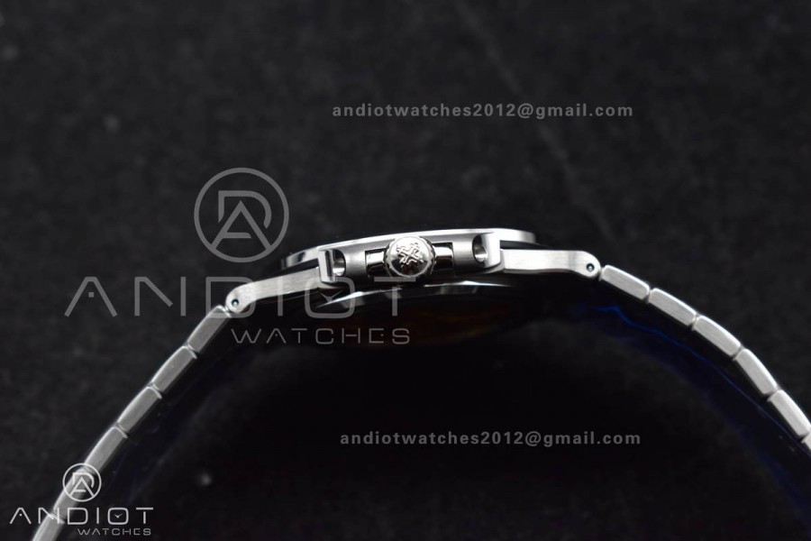 Nautilus 5811/1A 3KF 1:1 Best Edition Blue Textured Dial on SS Bracelet A330 Super Clone