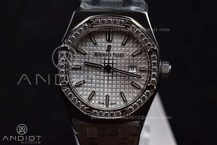 Lady Royal Oak 33mm 67651 SS/Diamond Bezel V7F 1:1 White Textured Dial On Stainless Strap Ronda Quartz to AP Cal.2713