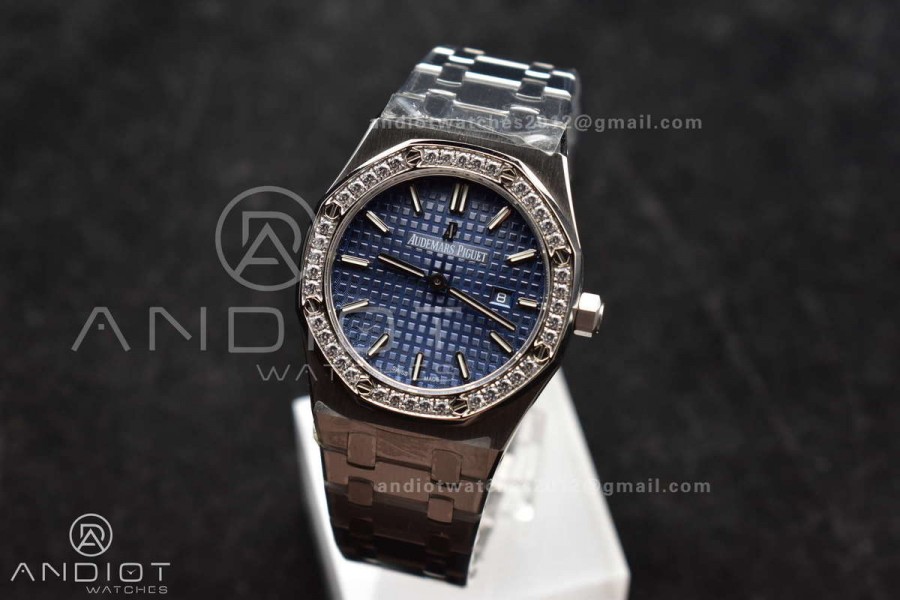 Lady Royal Oak 33mm 67651 SS/Diamond Bezel V7F 1:1 Blue Textured Dial on SS Bracelet Ronda Quartz to AP Cal.2713