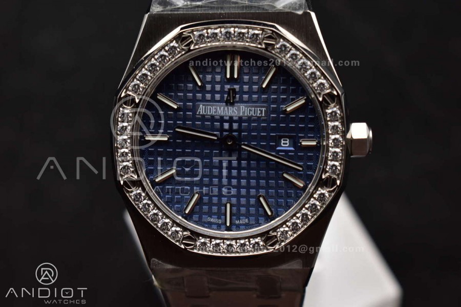 Lady Royal Oak 33mm 67651 SS/Diamond Bezel V7F 1:1 Blue Textured Dial on SS Bracelet Ronda Quartz to AP Cal.2713