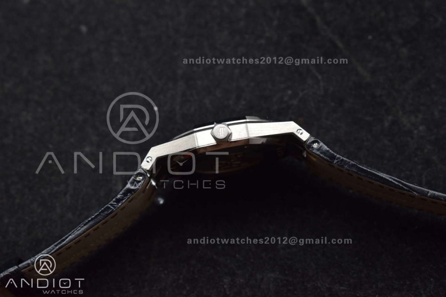 Lady Royal Oak 33mm 67651 SS/Diamond Bezel V7F 1:1 Black Textured Dial On Stainless Strap Ronda Quartz 