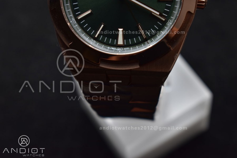 Overseas 4500V RG 8F 1:1 Best Edition Green Dial on RG Bracelet A5100