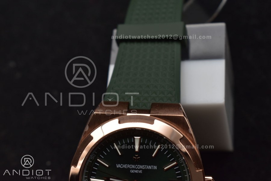 Overseas 4500V RG 8F 1:1 Best Edition Green Dial on Green Rubber Strap A5100