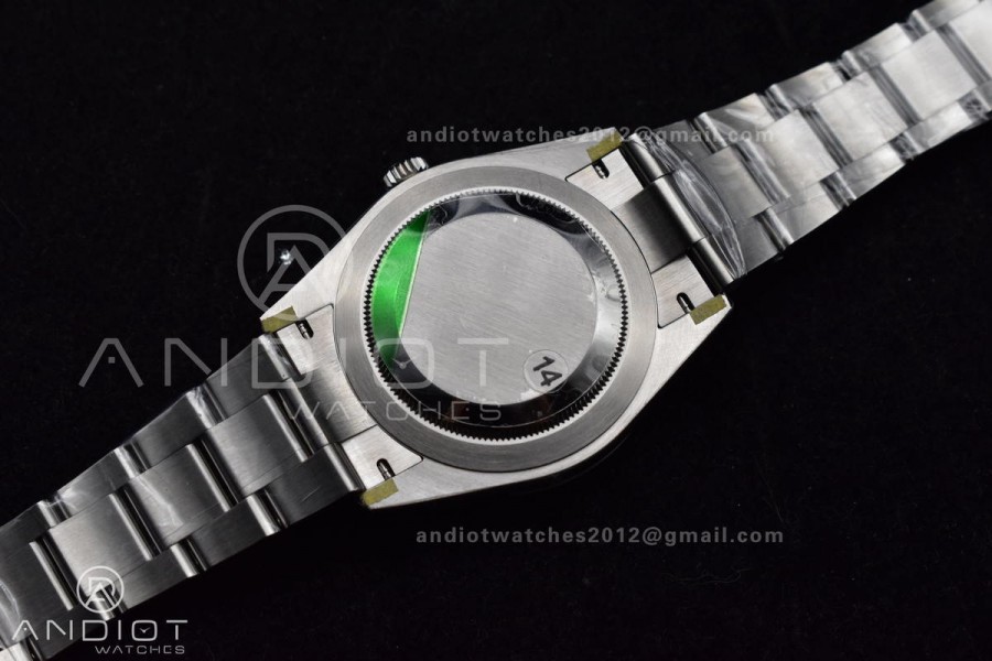 Oyster Perpetual 124300 36mm VSF 1:1 Best Edition 904L Steel Red Dial VS3230 V2
