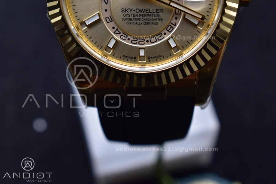 Sky-Dweller 336238 YG ZF 1:1 Best Edition YG Dial on Oysterflex Strap A23J (Gain Weight)