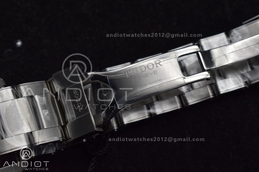 Heritage Black Bay Blue Bezel ZF 1:1 Best Edition on SS Bracelet A2824 V5