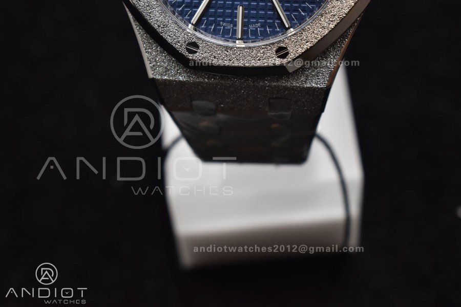 Royal Oak 41mm 15400 SS ZF 1:1 Best Edition Frosted Case Blue Textured Dial on SS Bracelet A3120