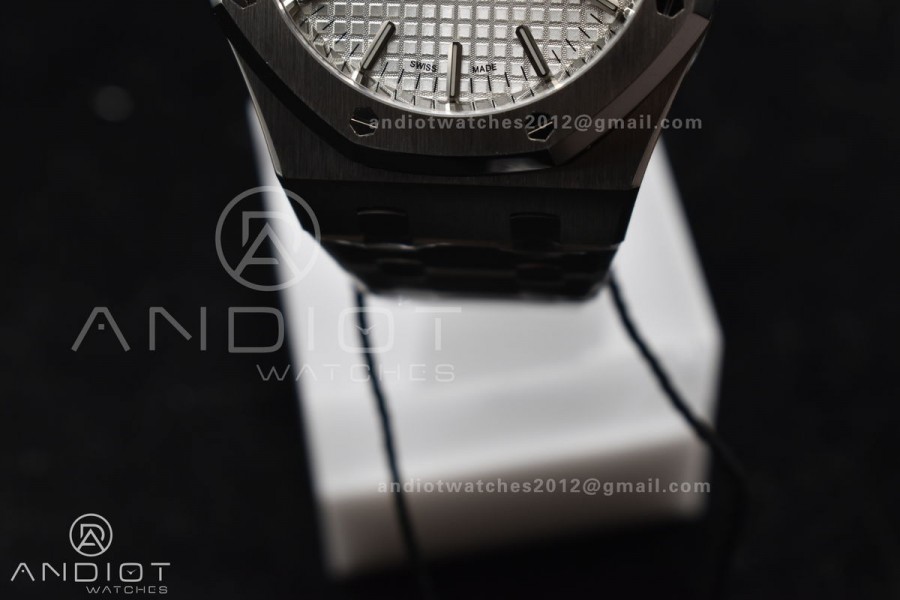 Royal Oak 37mm 15450 SS ZF 1:1 Best Edition White Textured Dial on SS Bracelet SA3120 Super Clone