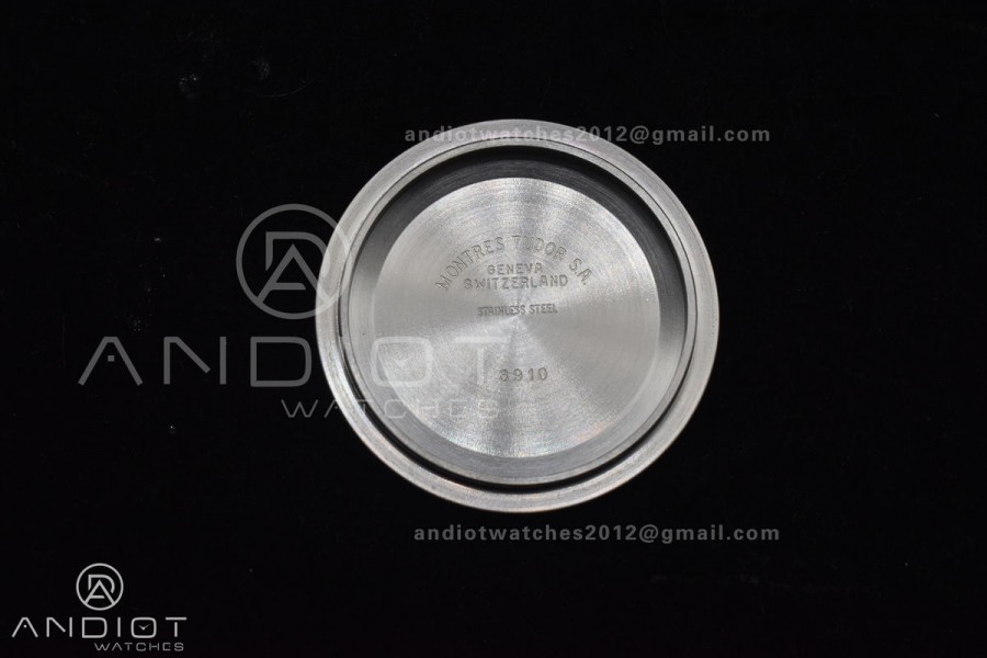 Heritage Black Bay Red Bezel ZF 1:1 Best Edition on SS Jubilee Bracelet A2824