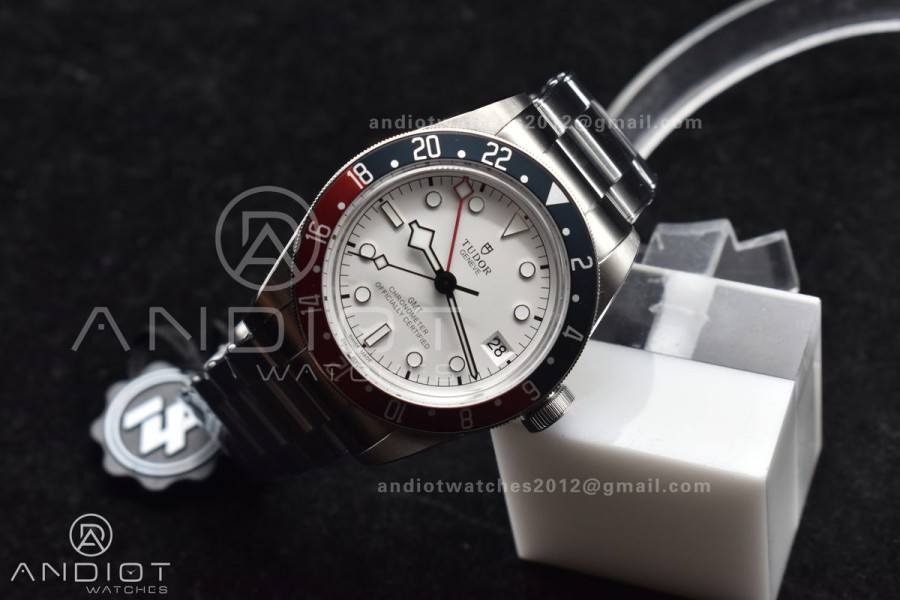 Black Bay GMT Pepsi Blue/Red Bezel ZF 1:1 Best Edition White Dial on SS Bracelet A2836