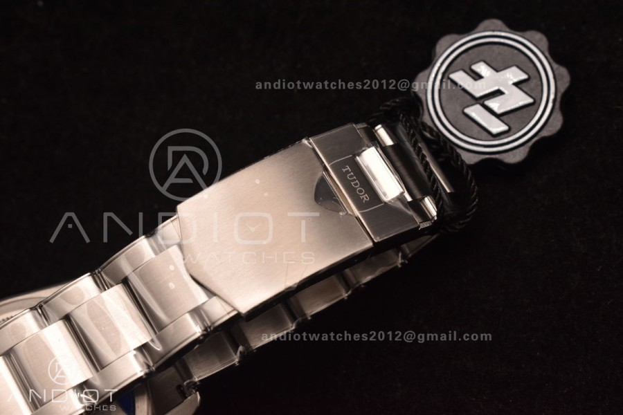 Black Bay GMT Pepsi Blue/Red Bezel ZF 1:1 Best Edition White Dial on SS Bracelet A2836