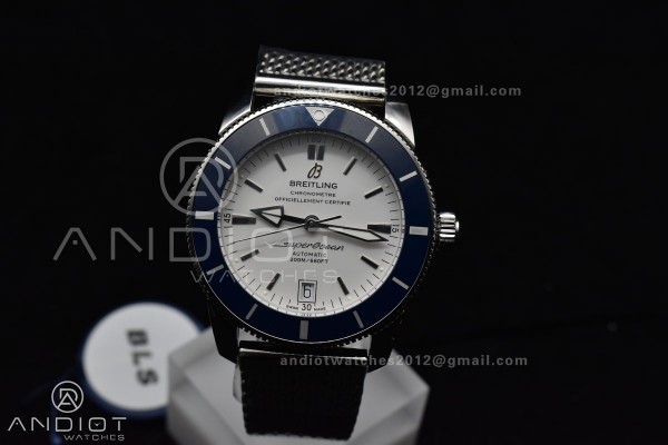 SuperOcean Heritage II BLSF 42mm SS White Dial Blu...