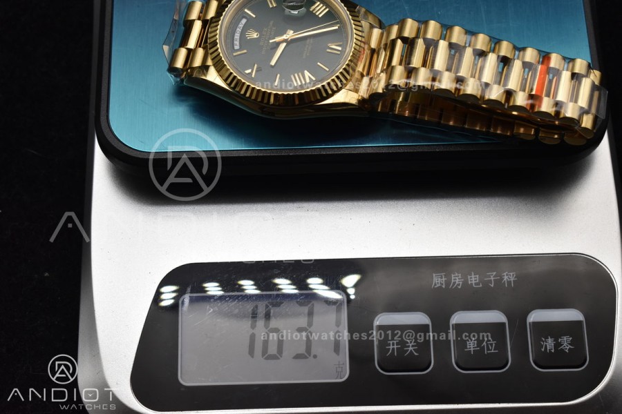 DayDate 40 YG GMF Gain Weight 904L Steel Green Dial Roman Markers on President Bracelet A3255 V2
