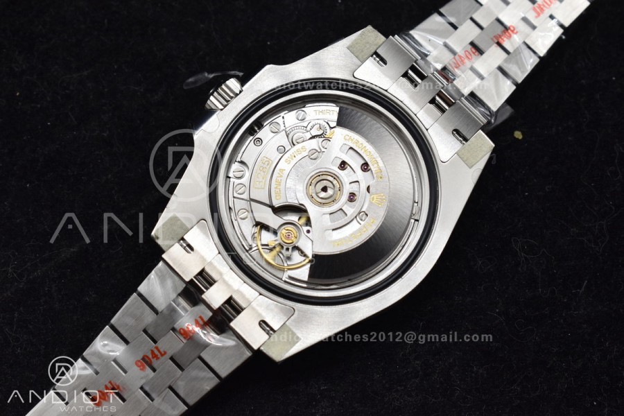 GMT-Master II 126710 GRNR Black/Gray Ceramic 904L Steel Clean 1:1 Best Edition on Jubilee Strap DD3285