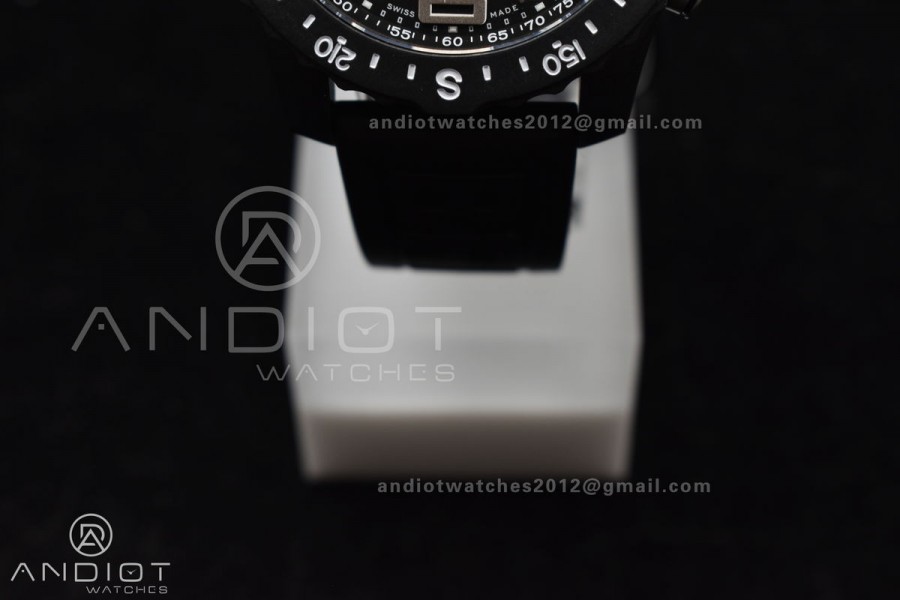 OF Factory Breitling Endurance Black Pro 44mm 