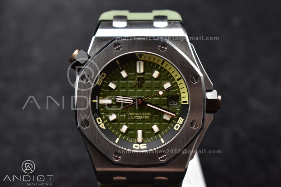 Royal Oak Offshore Diver 15720 SS APSF 1:1 Best Edition Green Dial on Green Rubber Strap A4308 Super Clone