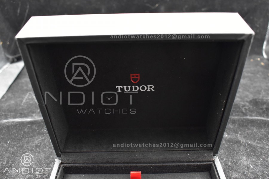 Tudor Box Set